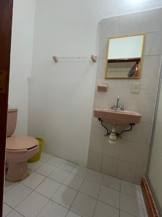Hotel Posada Playa Manzanillo ปูแอร์โตเอสกอนดิโด ภายนอก รูปภาพ